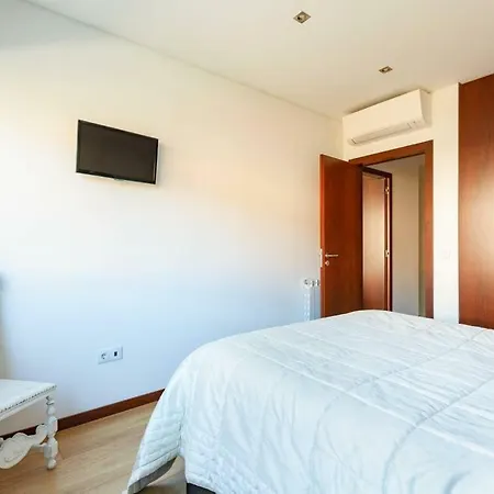 بيت للعطل Private Modern Home, Fully Equipped 7kms To Centre براغا